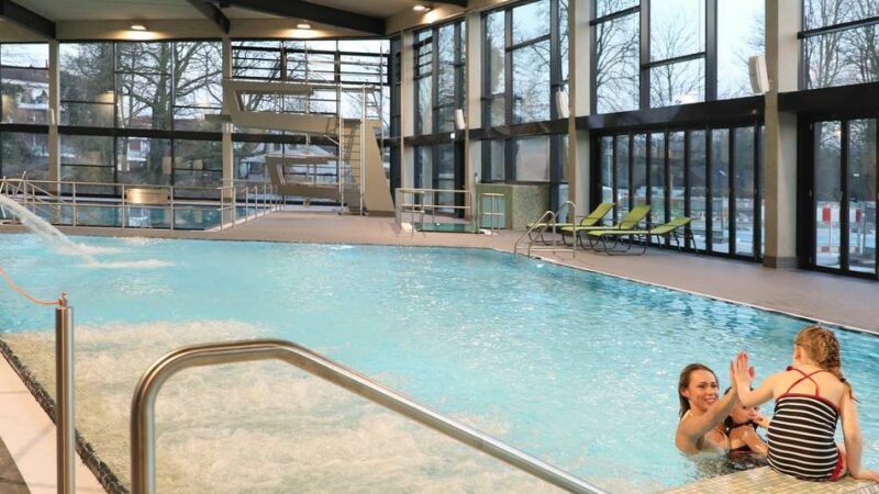Antrag zur Ratssitzung im Juli: SPD-Fraktion in Grevenbroich fragt nach Schwimmfähigkeit von Grundschulkindern