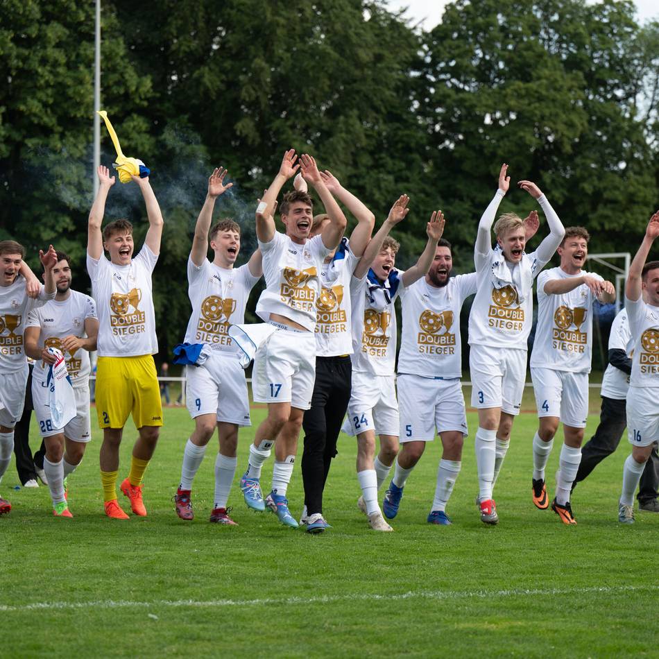 Entscheidungen in der Bezirksliga: Neuwerk gewinnt Titel – Viersen muss in die Relegation