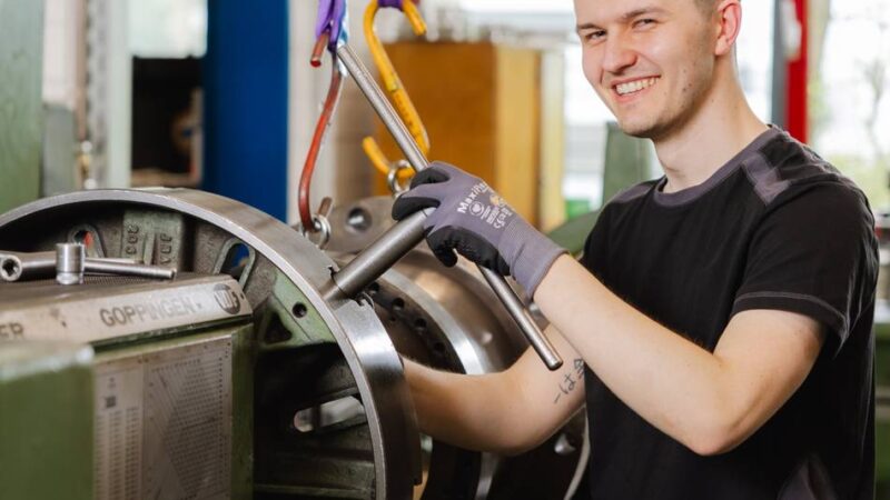 Junger Meister aus Erkelenz: Feinwerkmechaniker an der Uni – und das mit Bestnote