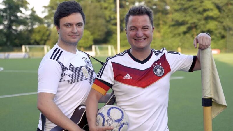 WM-Song aus Krefeld: „Now hol’n wir the Pott in US, US of A“