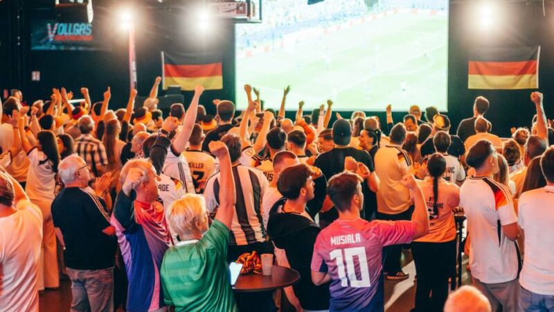 Public Viewing in Grevenbroich: Spiel gegen Ecuador – Nächste Veranstaltung in der Alten Feuerwache