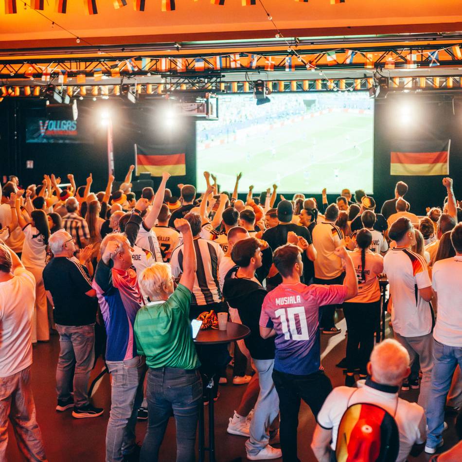 Public Viewing in Grevenbroich: Spiel gegen Ecuador – Nächste Veranstaltung in der Alten Feuerwache