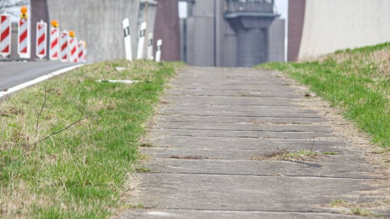 Umfrage zur Barrierefreiheit: Ernüchternde Erhebung in Grevenbroich – „Ganze Stadtteile sind betroffen“