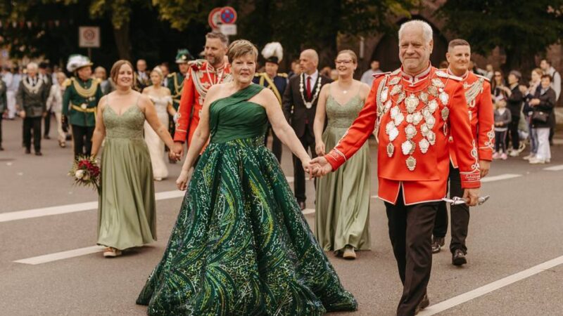 Schützenfest in Noithausen: Neuer Artilleriezug und Krönung des Kaiserpaares
