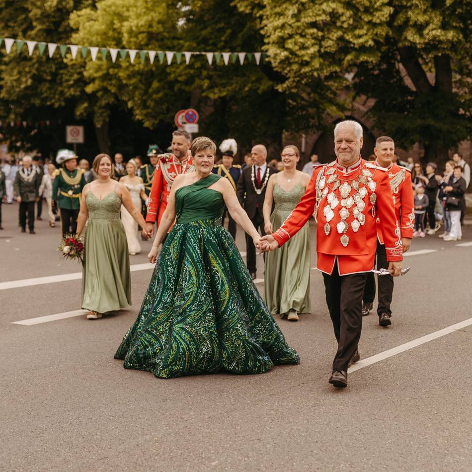 Schützenfest in Noithausen: Neuer Artilleriezug und Krönung des Kaiserpaares