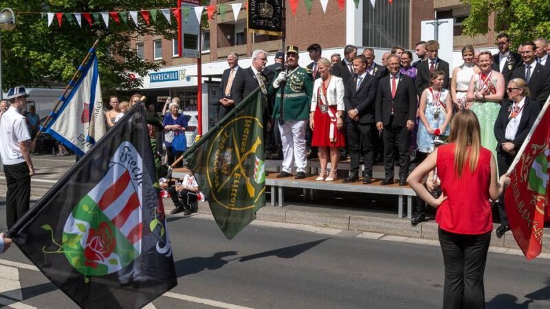 Schützenfest in Erfttal: Alle drei Königstitel gehen erstmals an Frauen