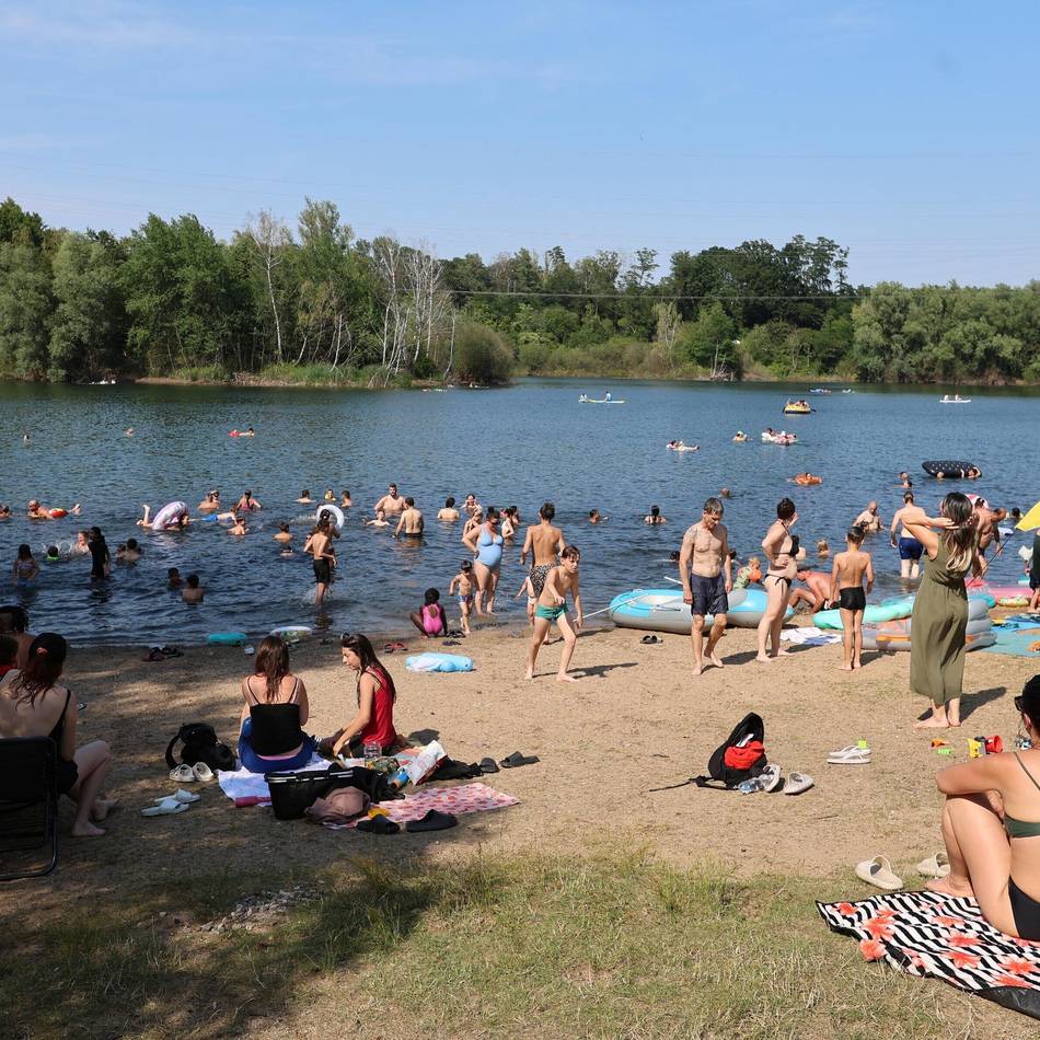 Hitze in Leverkusen: Rekordwärme lockt Massen an den Silbersee