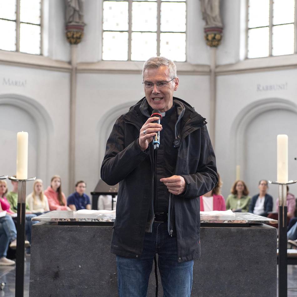 Heiner Wilmer pilgerte mit Schülern: Geldern-Crashkurs für den neuen Bischof