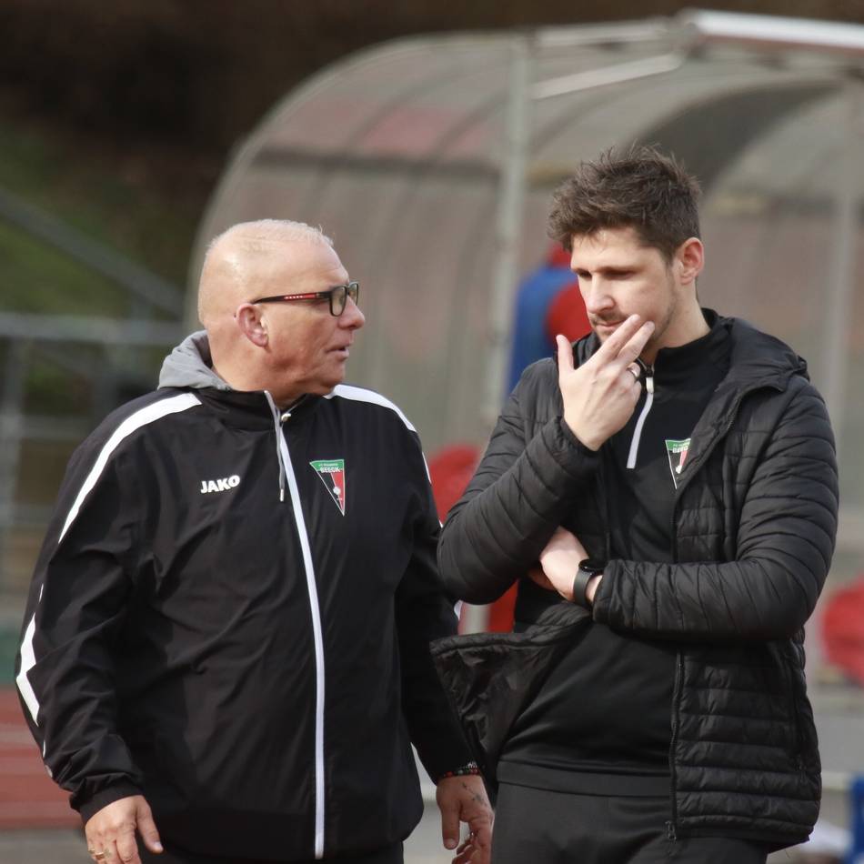 Ex-Coach der Borussia-Frauen: Mennrath präsentiert neuen Trainer für die kommende Saison
