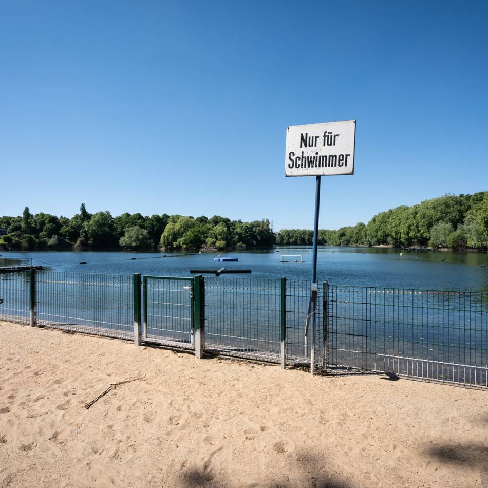 Nach Randale am Wochenende: Ausweispflicht und Eltern-Zettel – Freibad in Duisburg erlässt drastische Regeln
