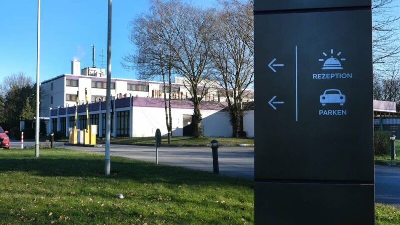 Asypolitik in NRW: Ex-Mercure-Hotel wird zur gesicherten Asyleinrichtung