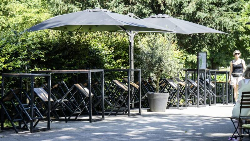 Fluch oder Segen für die Außengastronomie?: Hitzewelle in Düsseldorf – „Drinnen spielt sich bei uns zurzeit gar nichts ab“