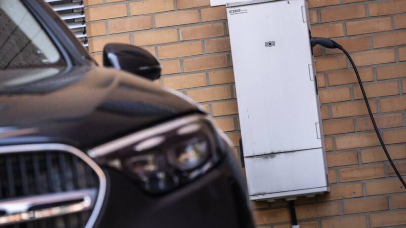 Sparkurs in Düsseldorf: Stadt spart bei Dienstwagen und Chauffeuren der Rathaus-Spitze