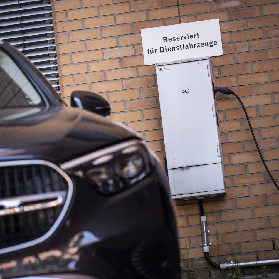 Sparkurs in Düsseldorf: Stadt spart bei Dienstwagen und Chauffeuren der Rathaus-Spitze