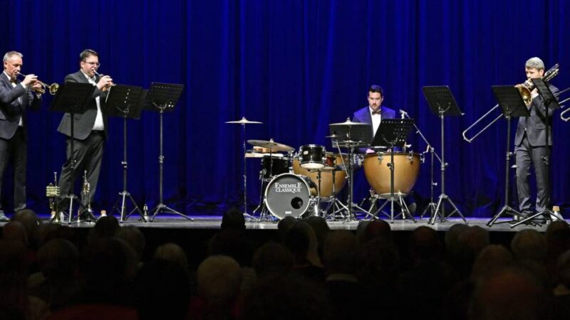 Grandioses Konzert in Mönchengladbach: Mit Trompeten und Posaunen in den Brass-Himmel