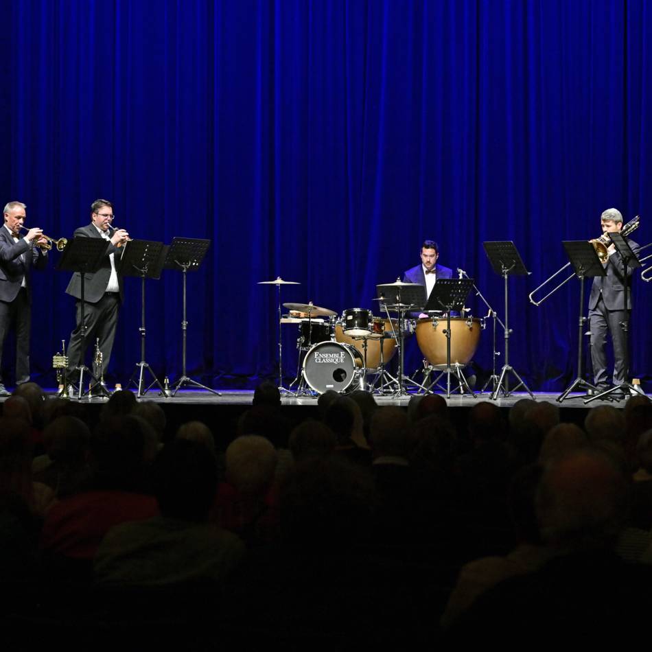 Grandioses Konzert in Mönchengladbach: Mit Trompeten und Posaunen in den Brass-Himmel