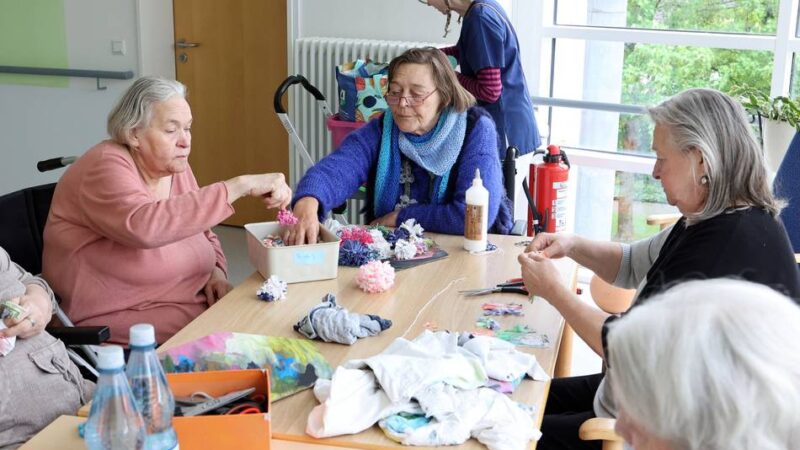 Upcycling in Korschenbroich: „Was die Hände hergeben“