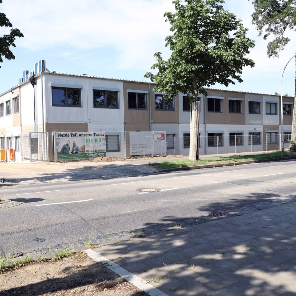 Breite Straße in Mönchengladbach: Bau der siebten Gesamtschule verzögert sich – was das für Schüler bedeutet