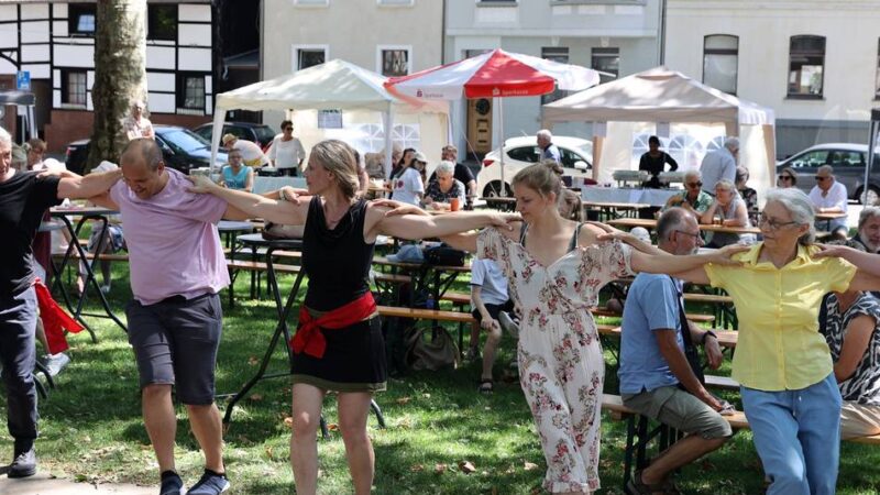 Viertelfest in Mönchengladbach: Gartenfest-Atmosphäre auf dem Maarplatz