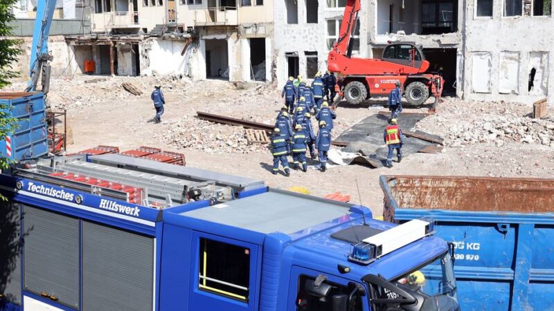 Mit 70 Leuten in Mönchengladbach: Wenn kritische Infrastruktur ausfällt – THW übt für den Ernstfall
