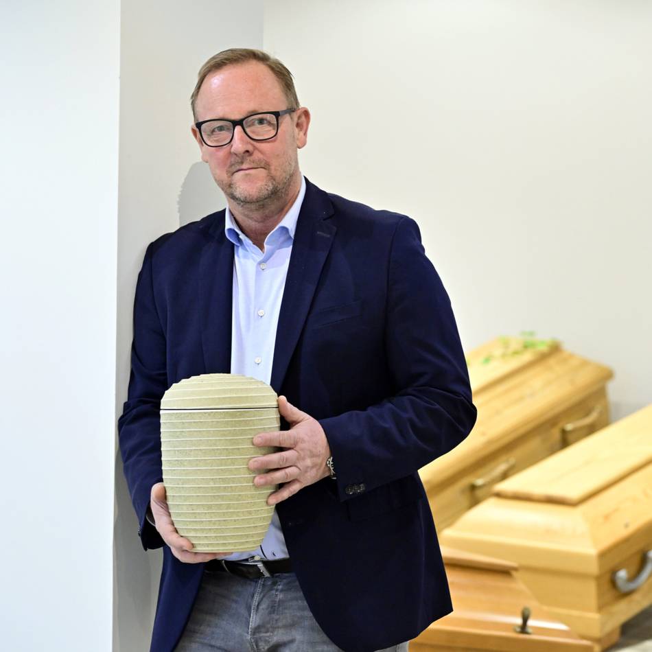 Organisation in Mönchengladbach: Axel Weber ist weiter Vorsitzender des Bestatterverbandes