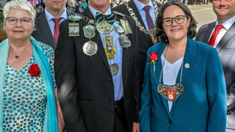 Kirchenchor Cäcilia ist festgebender Verein: Wetten feiert seinen Festkettenträger