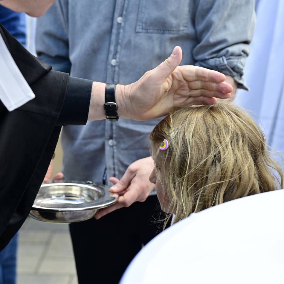 Ökumene in Mönchengladbach: „Der Wunsch nach Segen ist da“ – zweites Tauffest am Geroweiher