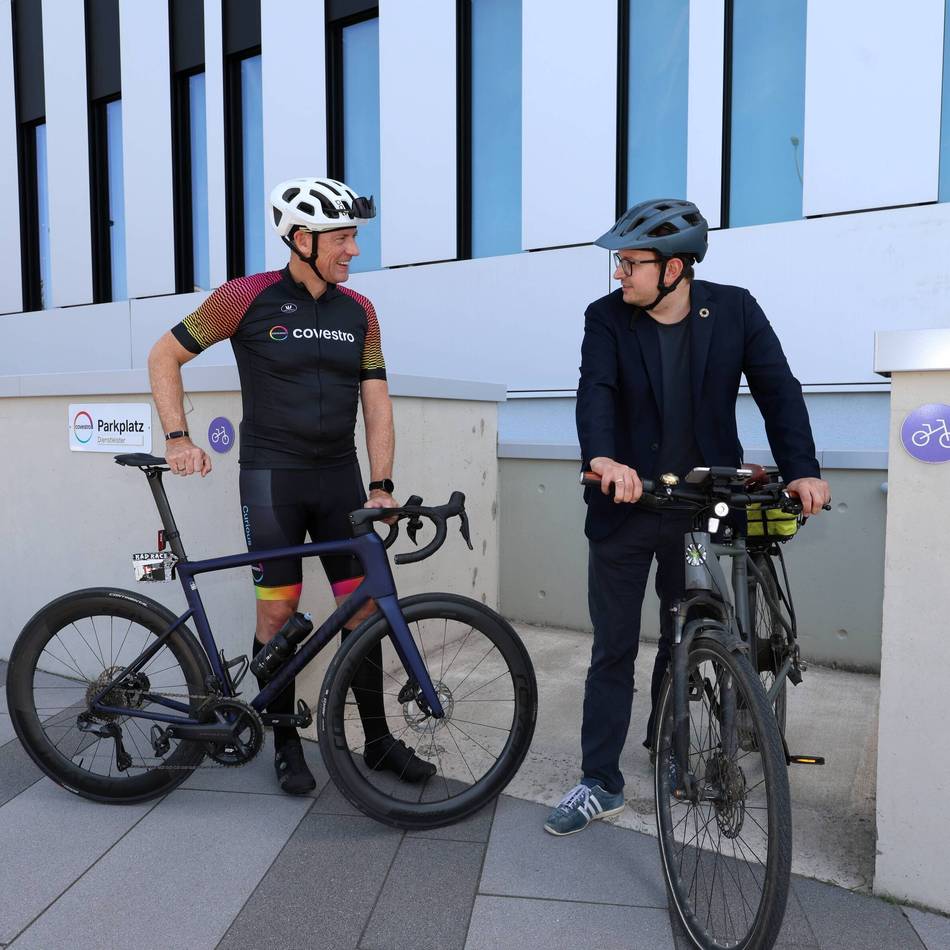 Moderne Arbeitswelt: Fahrradkeller statt Parkplatz – Covestro denkt Mobilität neu