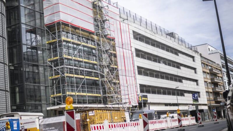 Hotel in Düsseldorf: Motel One plant 200-Zimmer-Standort – dafür wird Karstadt Sports abgerissen
