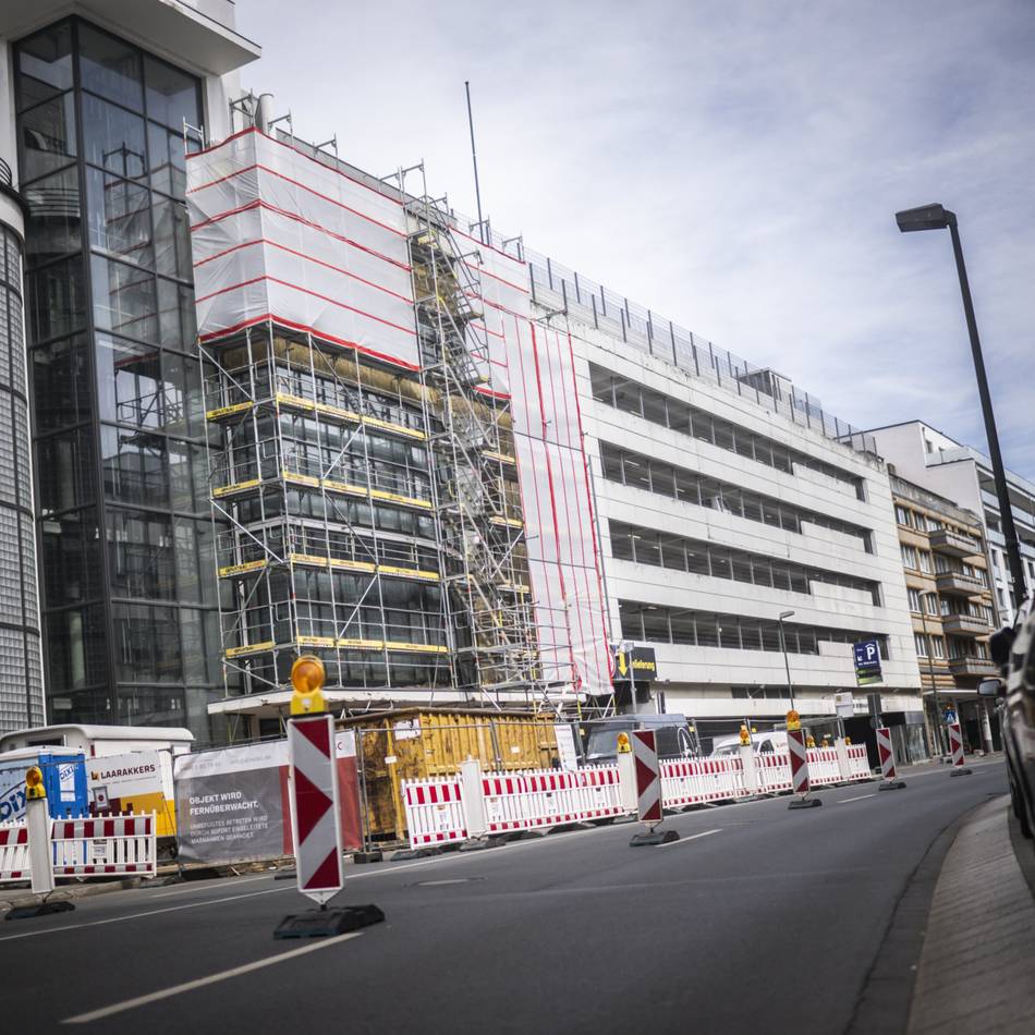 Hotel in Düsseldorf: Motel One plant 200-Zimmer-Standort – dafür wird Karstadt Sports abgerissen