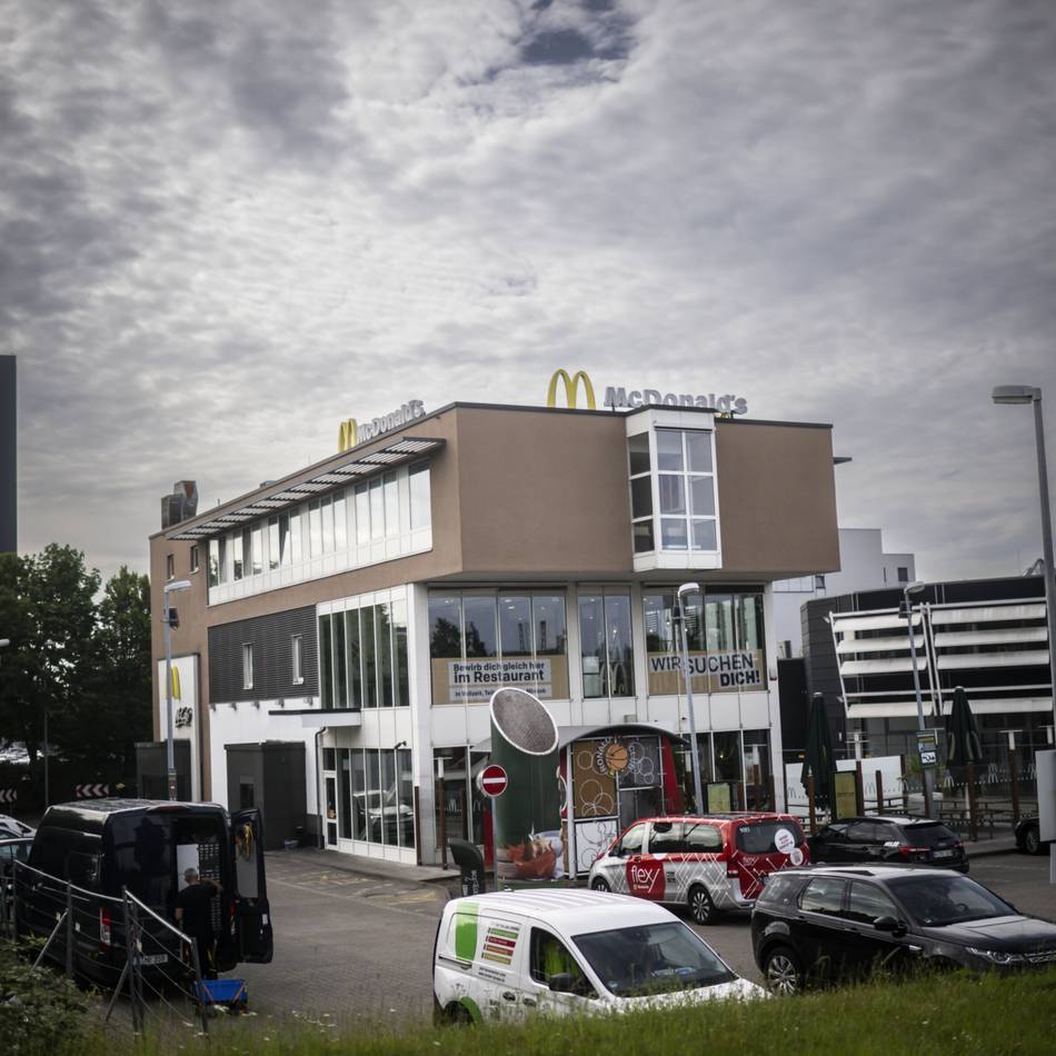 Zum Verkehrswert von 8,8 Millionen Euro: Grundstück mit McDonald’s-Filiale in Düsseldorf wird zwangsversteigert