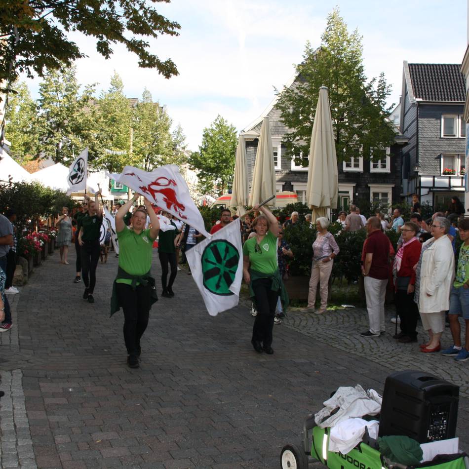 Tausende Jungschützen in Solingen-Wald: Kleiner Verein stemmt großes Schützen-Event