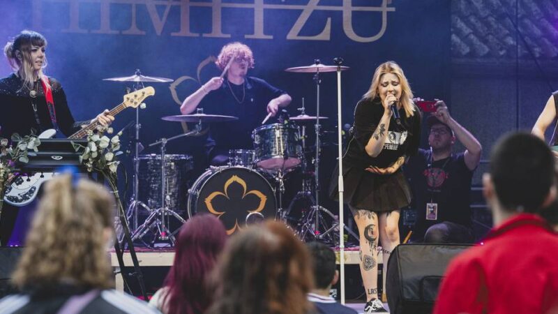 Junge Kultur in Moers: „Mach mal laut“ bringt Festivalstimmung auf den Schlossplatz