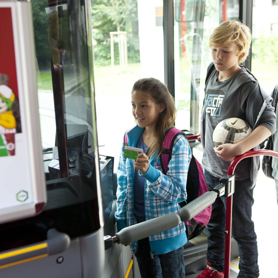 Rheinbahn und die Stadt informieren: Meerbusch kehrt zurück zum „Schokoticket“ – Wechsel beginnt