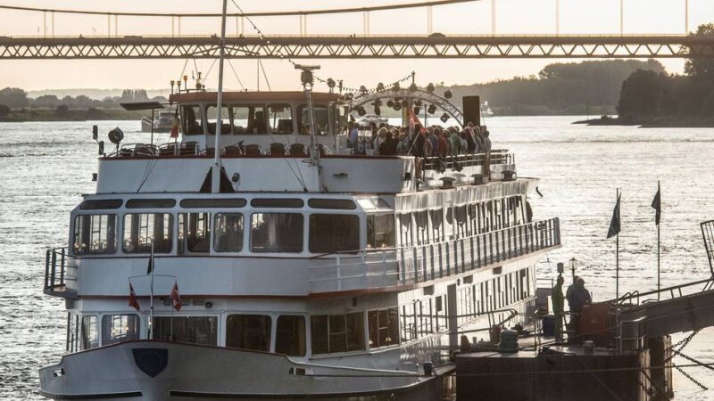 Personenschifffahrt in Rees und Emmerich: Diese Ausflugsziele und Sonderfahrten werden 2026 auf dem Rhein angeboten