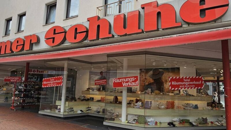 Schuhgeschäft in Hilden: Warum bei Böhmer ein Räumungsverkauf läuft