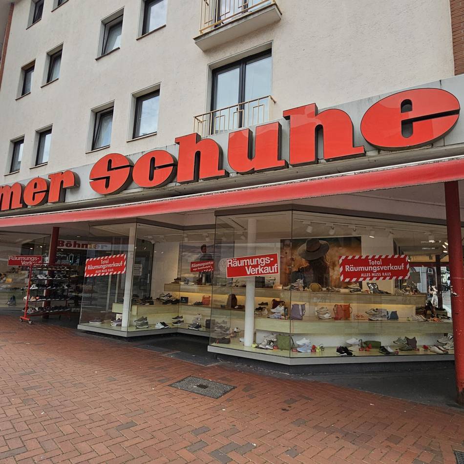 Schuhgeschäft in Hilden: Warum bei Böhmer ein Räumungsverkauf läuft