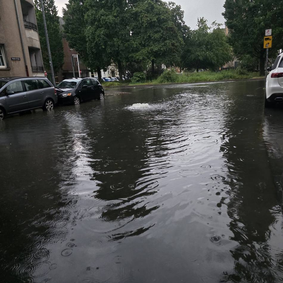 Warnung vor Starkregen und Blitzen: Gewitter verschonte Mönchengladbach