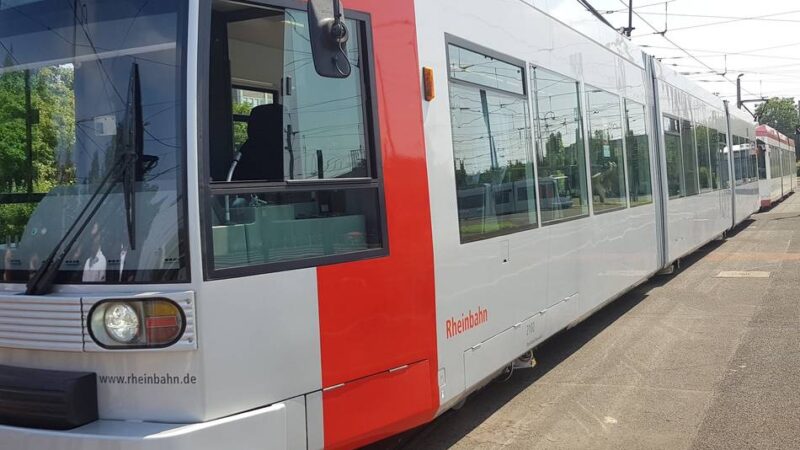 Naverkehr in Düsseldorf: Rheinbahn-Linie 706 fährt fünf Tage lang eine andere Strecke