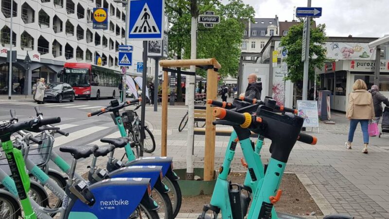 Mobilität in Düsseldorf: Um den Bilker S-Bahnhof sollen 20 neue Sharingstationen errichtet werden