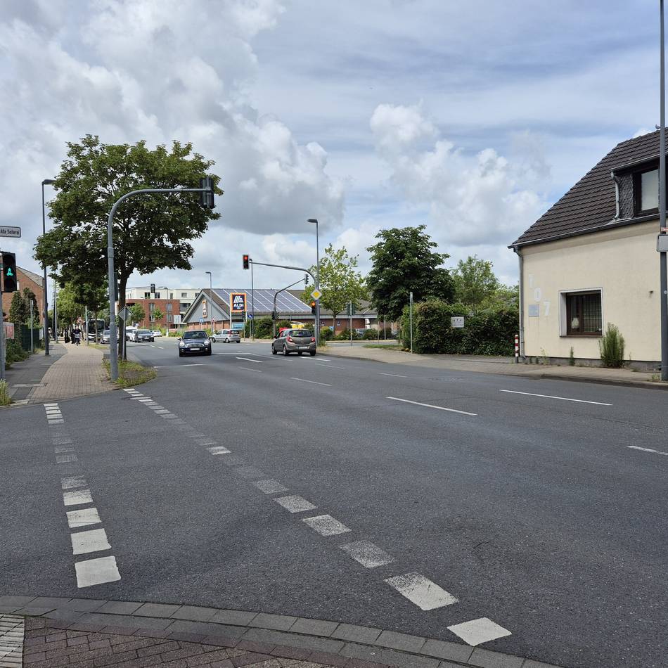 Dreister „Kettentrick“ in Meerbusch: Serie von Schmuckdiebstählen trifft Senioren in der Region