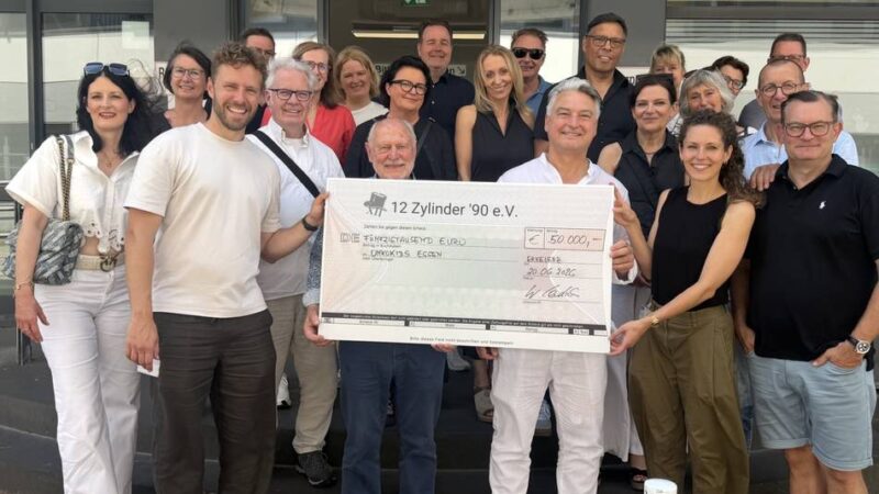 Nach Gala in Erkelenz: 12 Zylinder spenden 50.000 Euro für Kinderkrebsklinik