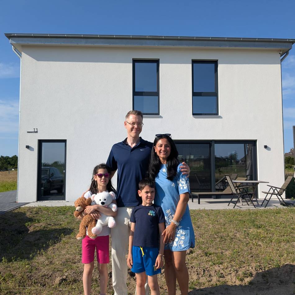 Als erste Familie im Neubaugebiet Uedesheim: „Wir fühlen uns manchmal wie auf einem anderen Planeten“