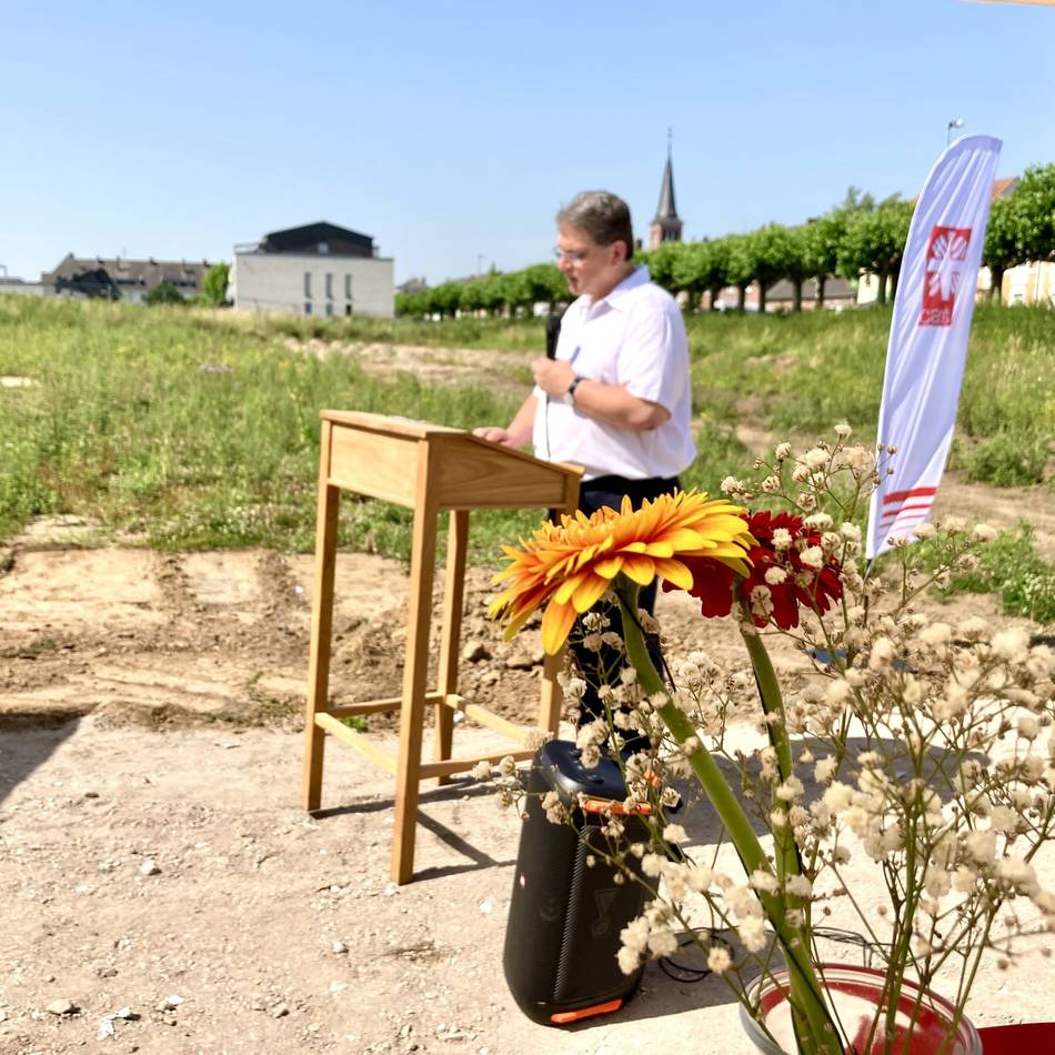 Grundsteinlegung für Altenheim in Wesel: „Pflegeheime und Schulen sind nicht ausgerichtet auf diese Temperaturen“