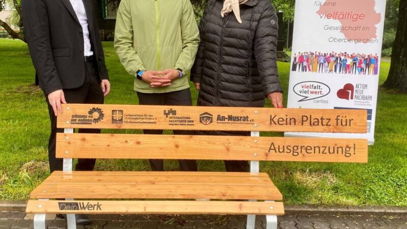 Parklanlage in Radevormwald: Neue Bank setzt Zeichen gegen Ausgrenzung
