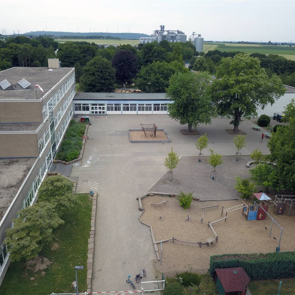 Toilettenstreit verzögert Millionenprojekt: Gillbachschule in Rommerskirchen soll 2028 fertig werden