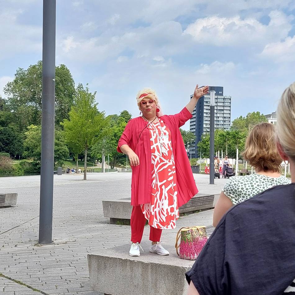 Die etwas andere Führung: Stadtbummel mit Fabienne van Straten