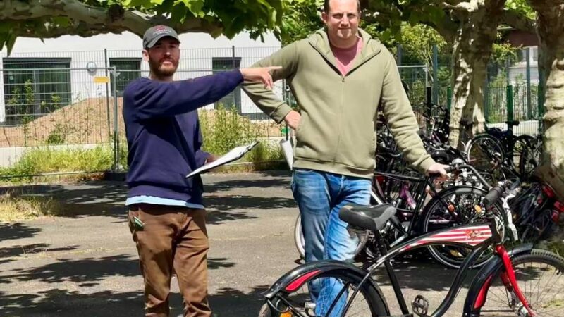 Schnäppchen in Meerbusch: Vom Goldring bis zum Rennrad – Fundsachen unterm Hammer
