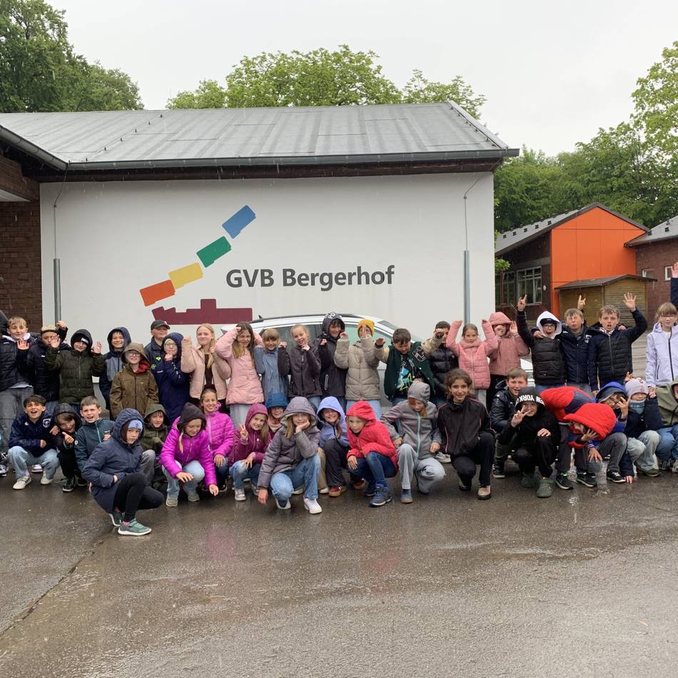 Grundschule in Radevormwald: Fahrschule macht Grundschüler prüfungsfit