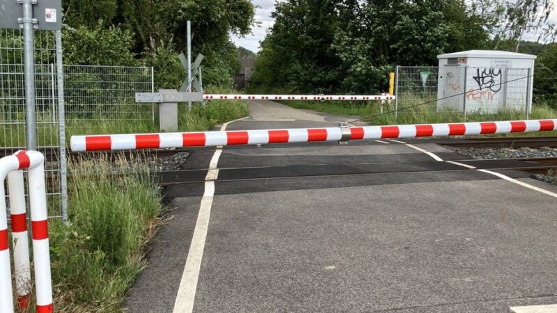 Deutsche Bahn will Bahnübergang im Kaarster Norden schließen: „Die Landwirte müssen ernst genommen werden“